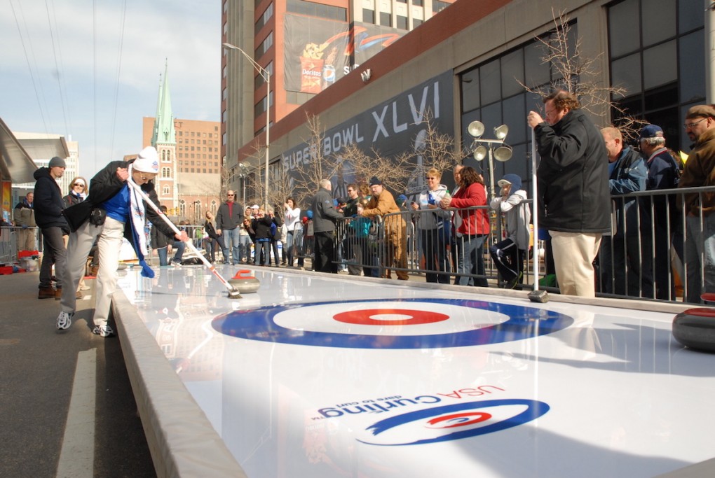 curling au superbowl d'Indianapolis