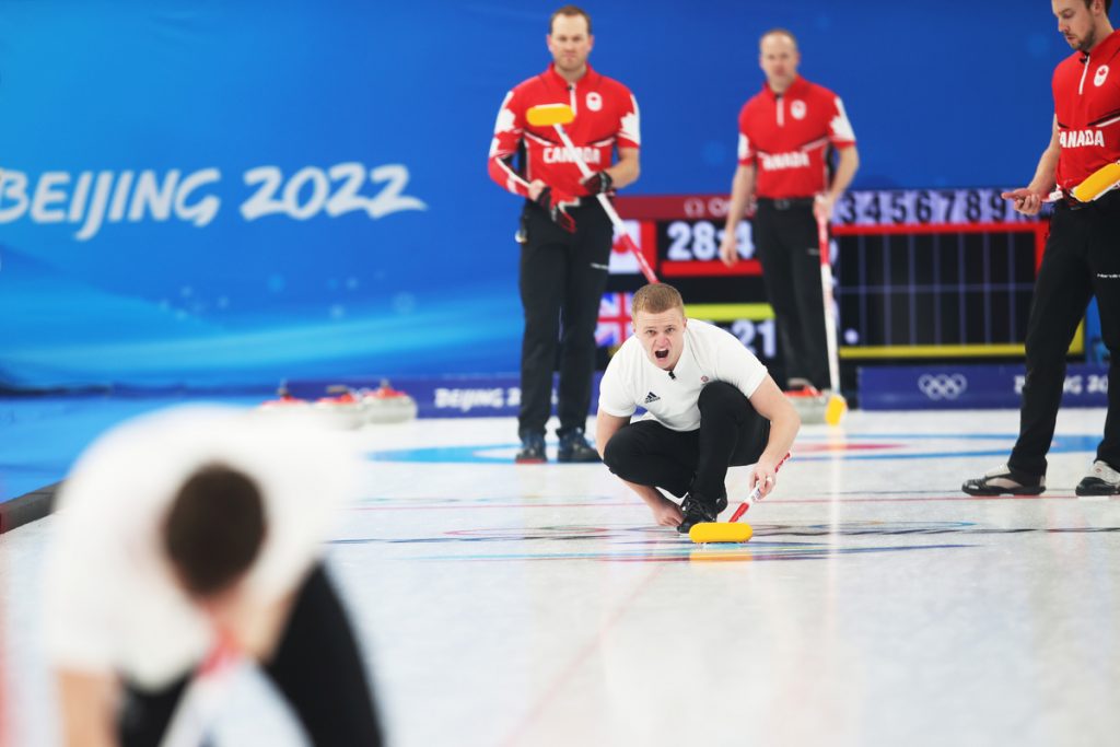  Les canadiens surveillent les britaniques  