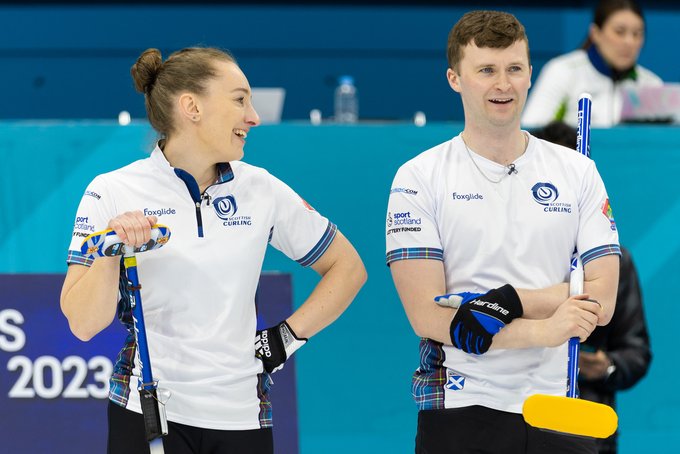 Les écossais Jennifer Dodds et Bruce Mouat
